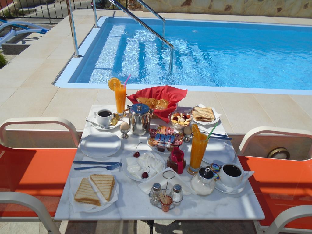 Irida Aparthotel Georgioupoli Exterior photo